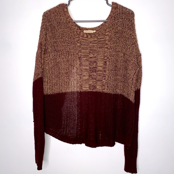 Blu pepper backless knitted sweater. - Picture 3 of 5